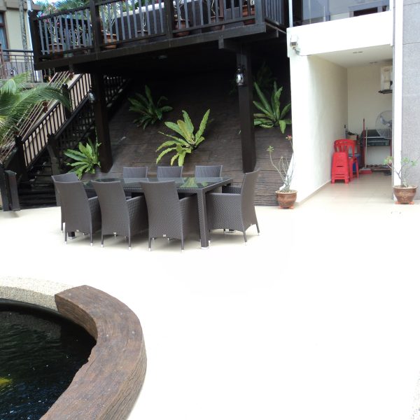 Calla 160cm Modern Picnic Rattan Dining Set-  Outdoor Patio Furniture Set Wicker Rattan Table and Chairs - Image 6