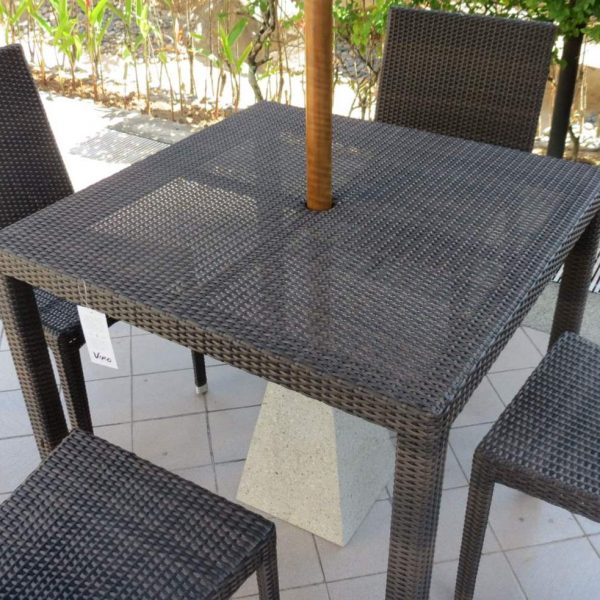 Calla 90cm Modern Outdoor Picnic Rattan Dining Table - Image 3